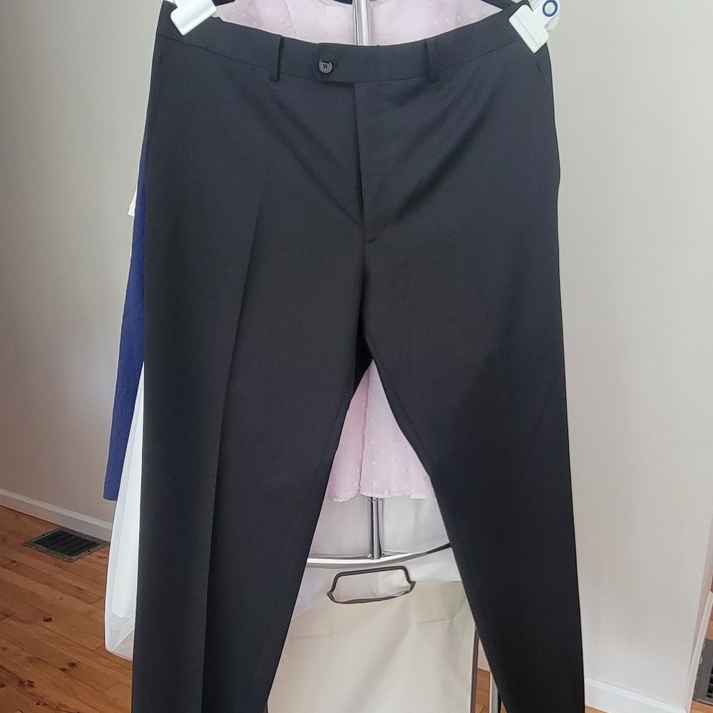 BAR III Black, dress pants. 38/32, slim fit.